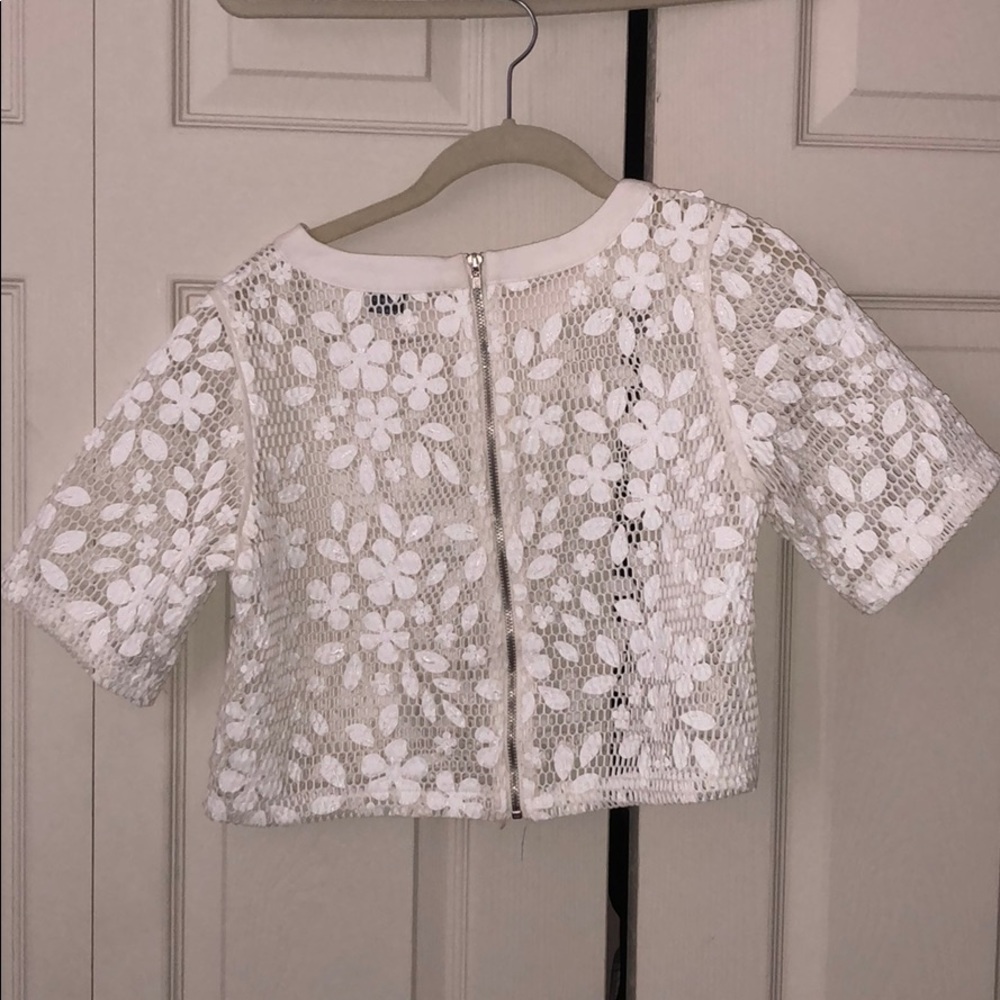 Gracia creme short sleeve crop